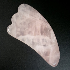 Масажер - шкребок із рожевого кварцу «Гуаша» у формі лапки